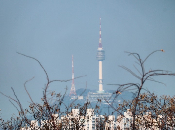 올림픽대로에서 남산타워