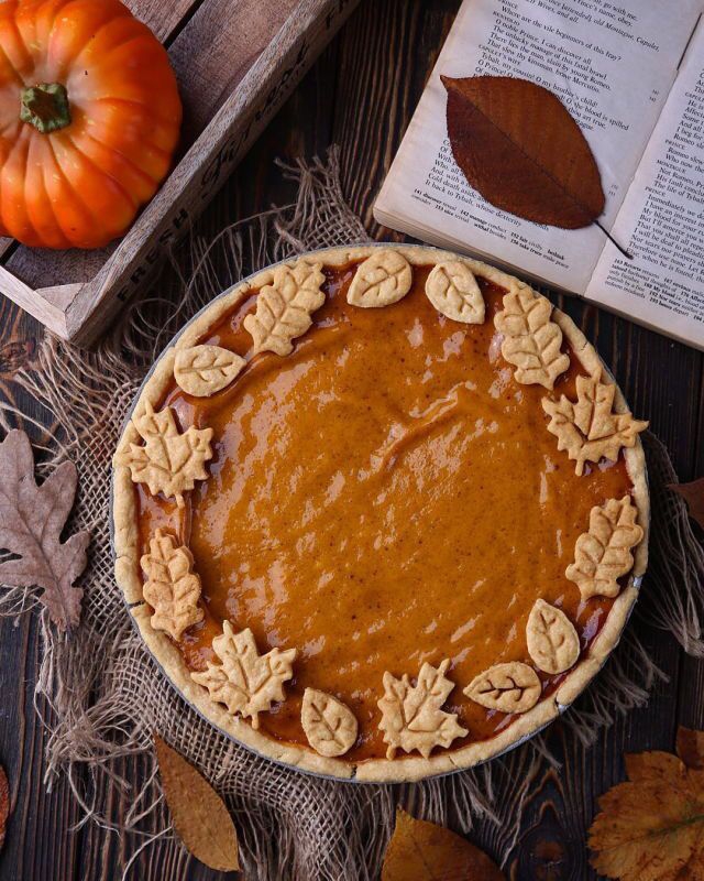 AUTUMN PUMPKIN PIE