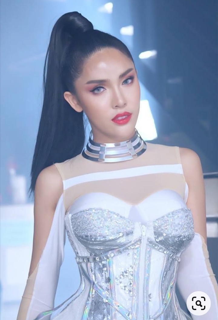 beautiful ladyboy