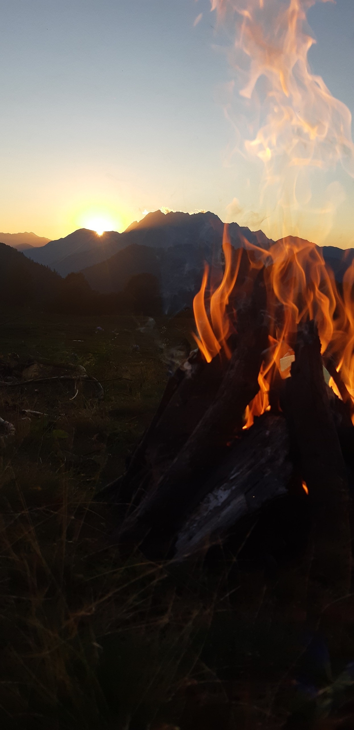 fire in mountains, abhazia, pyv