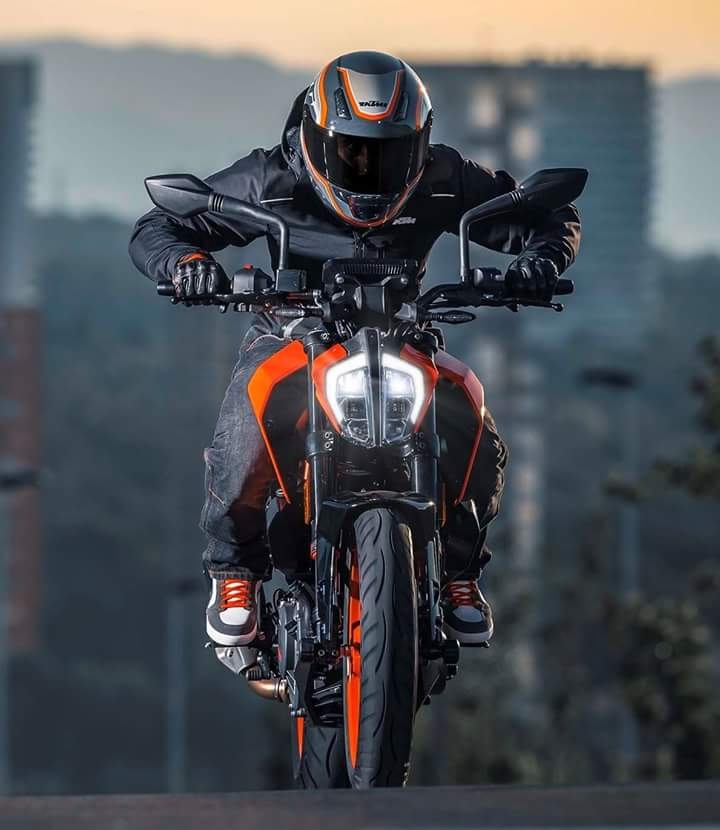 ktm duke 390