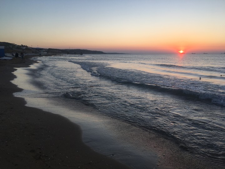 море