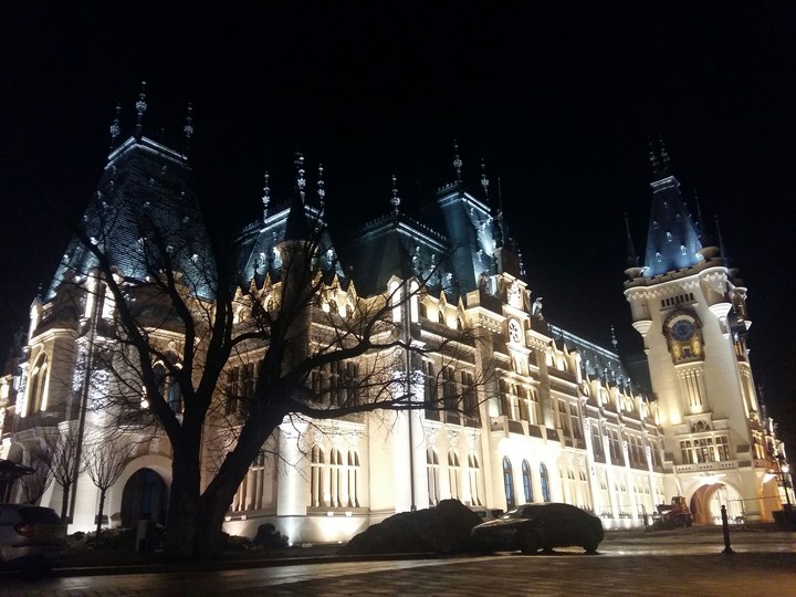 splendid palace