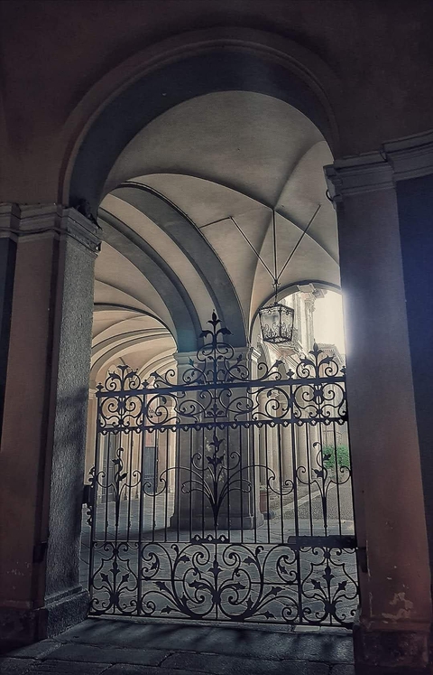un cancello - -Lodi