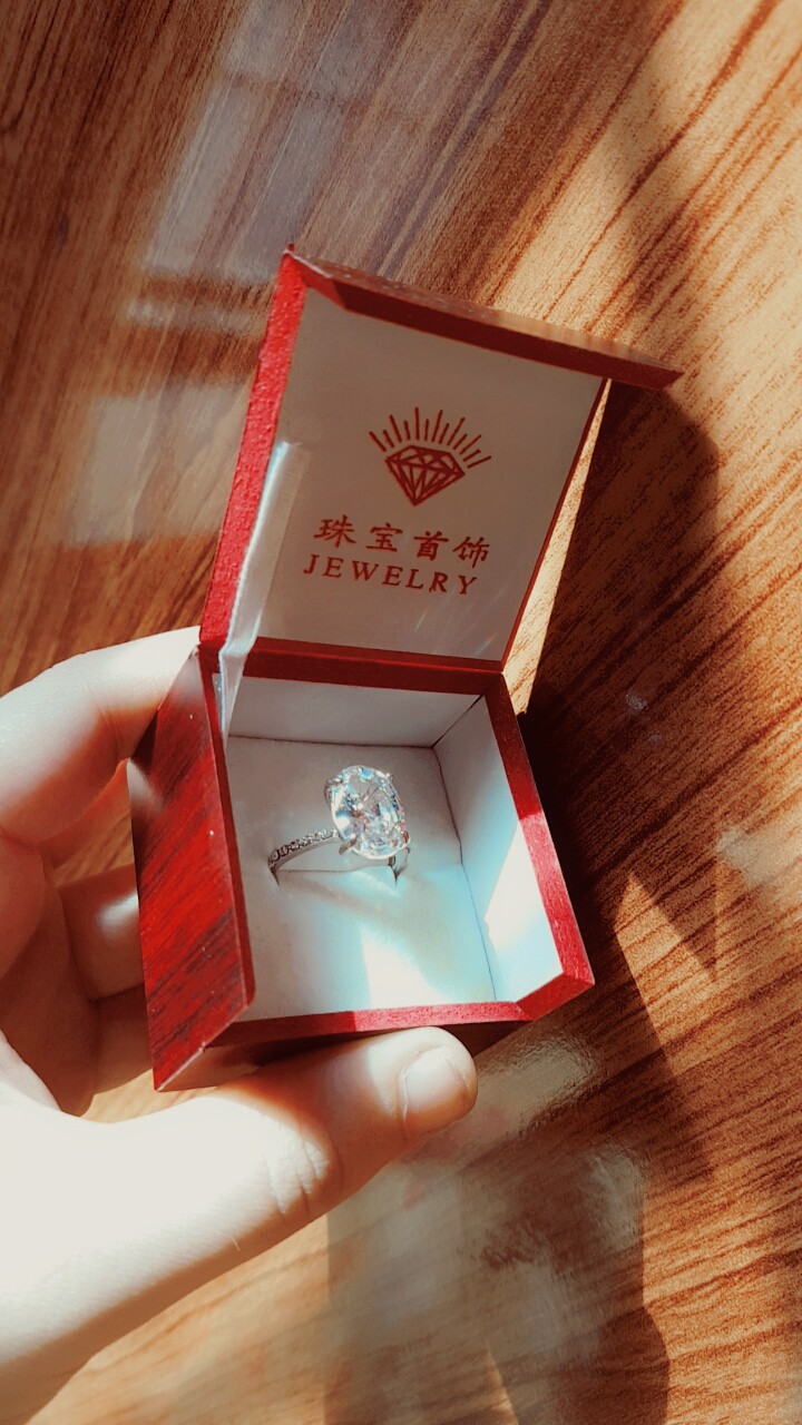 engagement ring