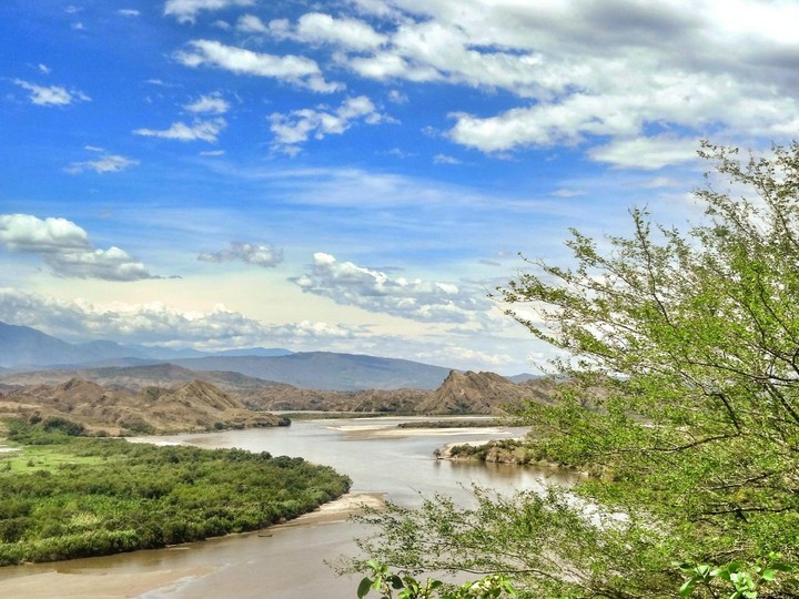 Represa hidráulica Betania