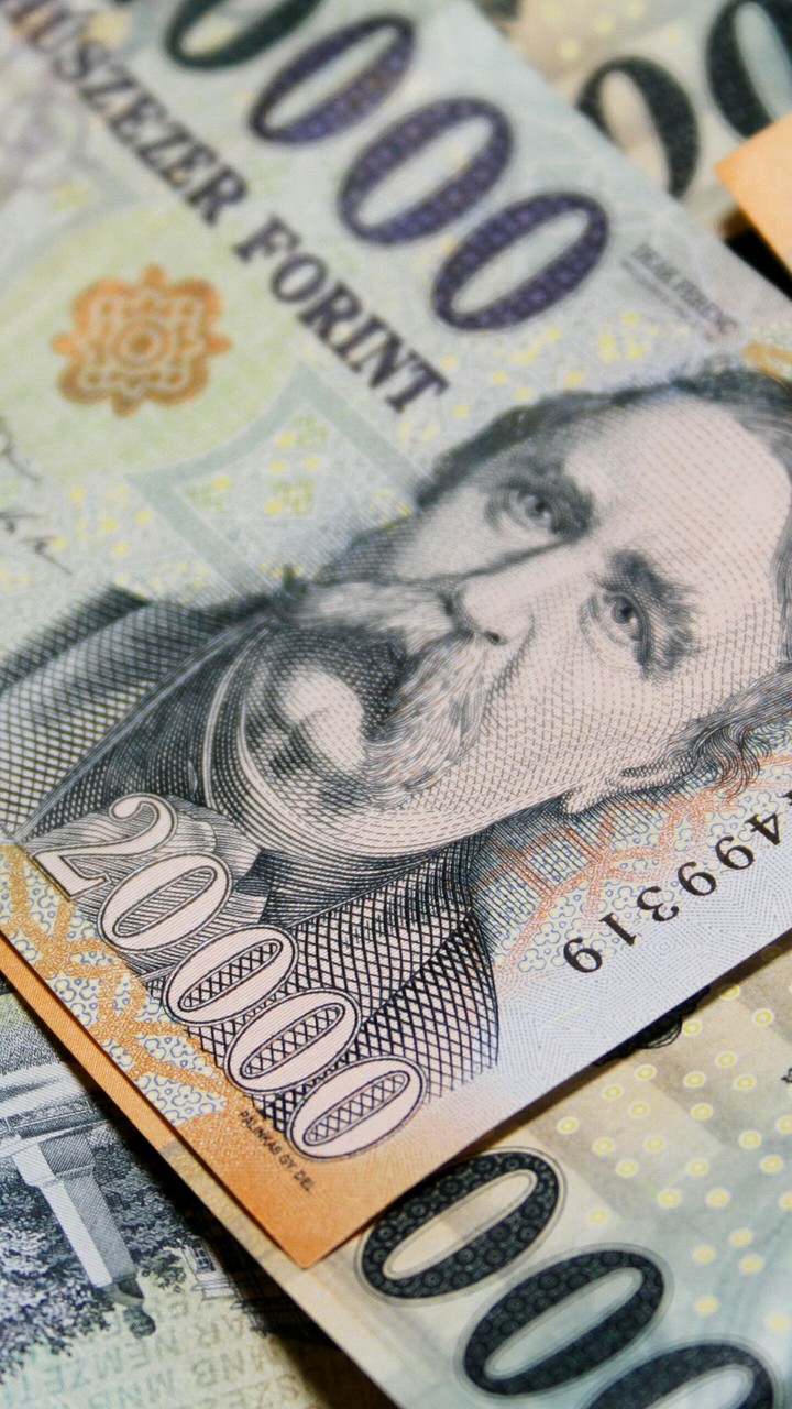 Money +