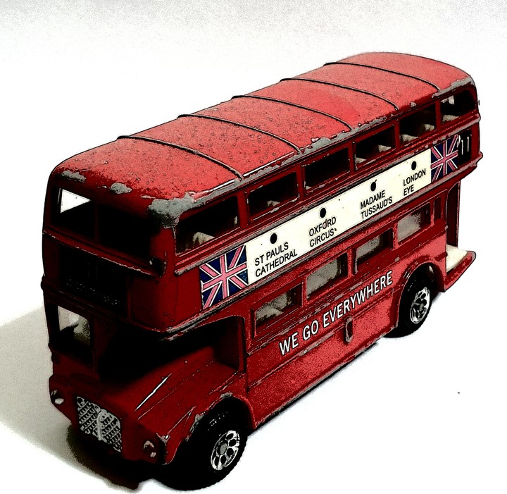 Toy bus