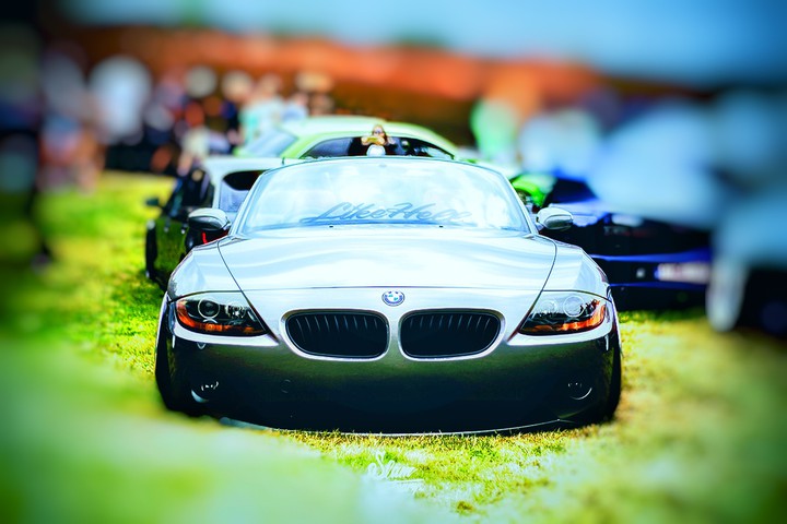 b m w  z series