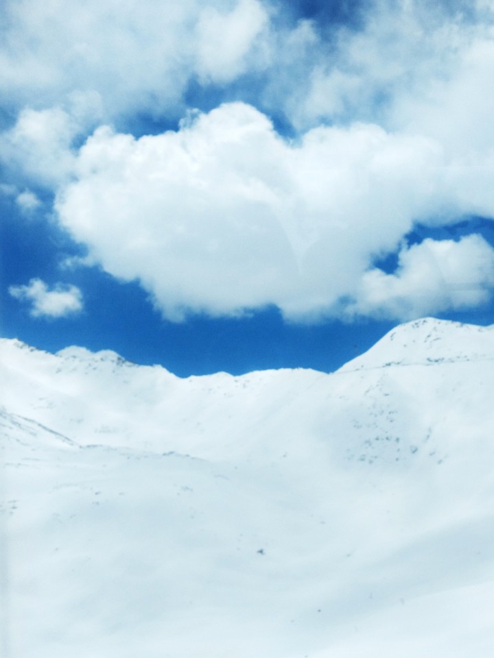 Sleep in the clouds ;dream in the sky