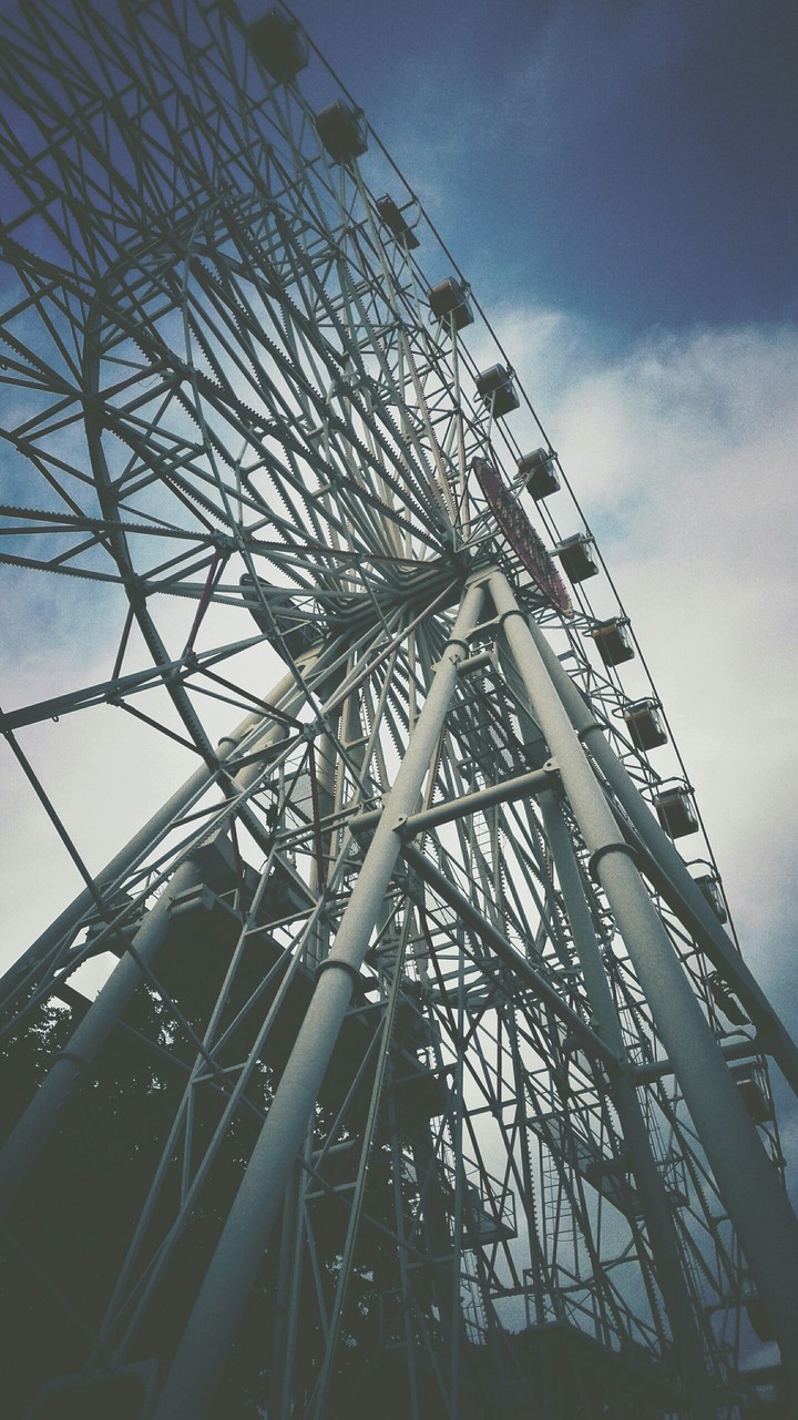 Ferris wheel