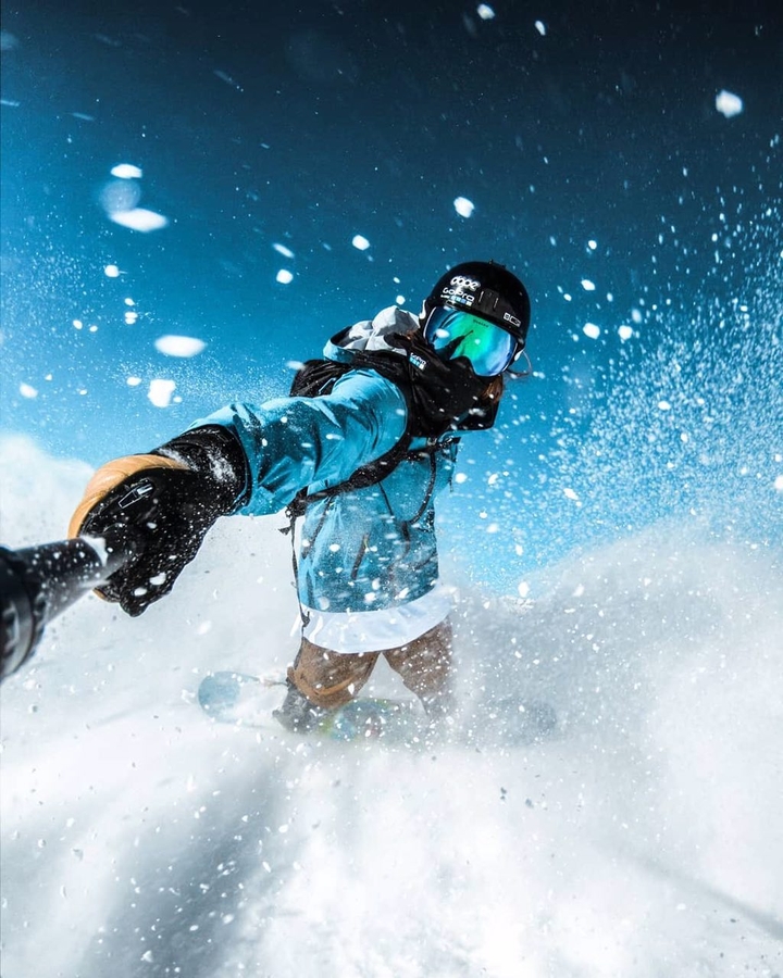 snowboarding
