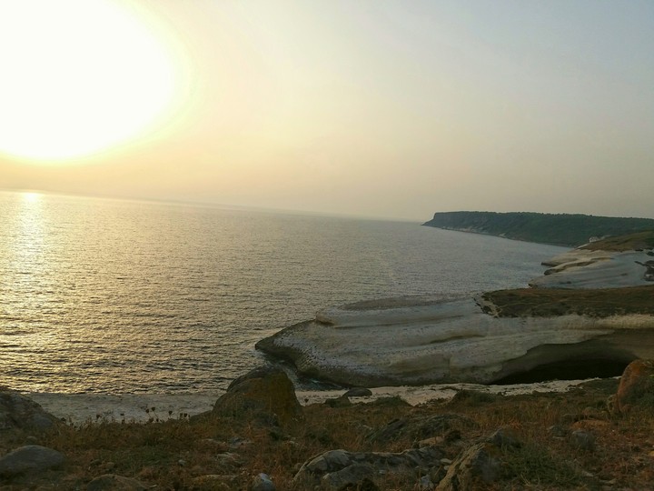 See the sea sunset