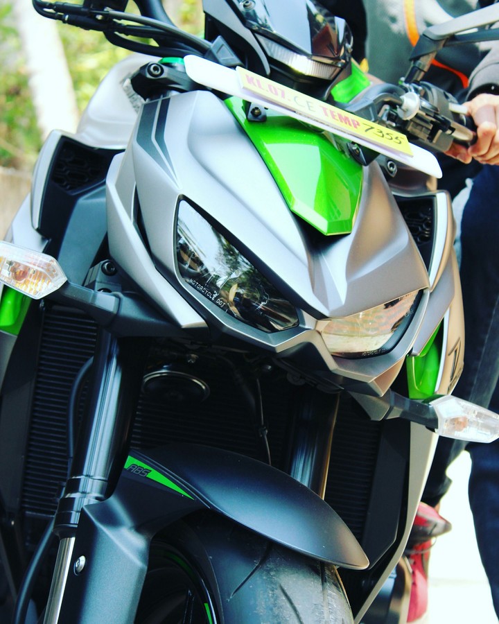 eyes kawasaki z 1000