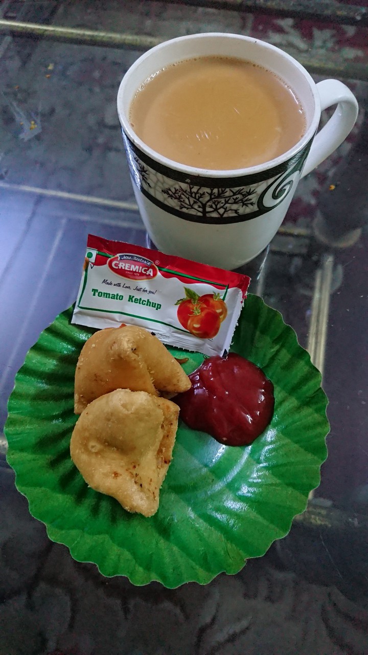 Masala Samosa n Tea ❤️❤️??