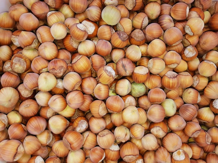 лесной орех (nuts)
