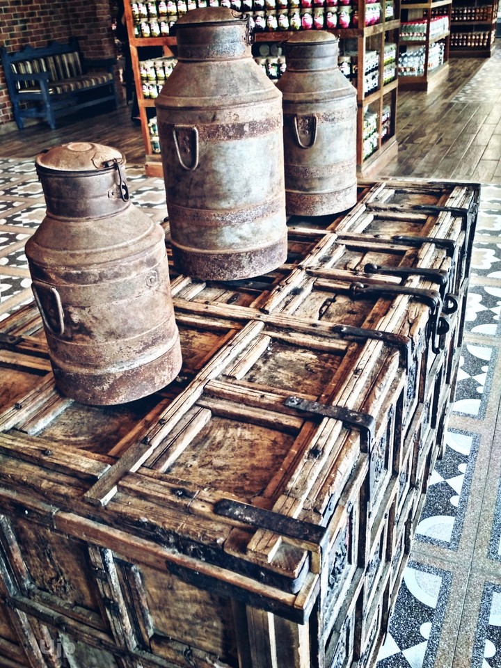 milk containers
