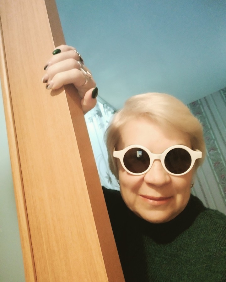 Елена я