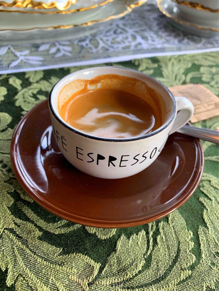 café