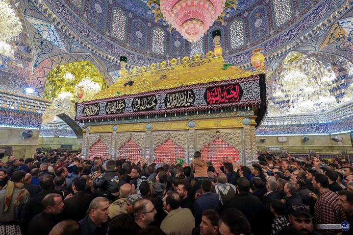 آجرک الله یا صاحب الزمان (عج) فی مُصیبَتِک .