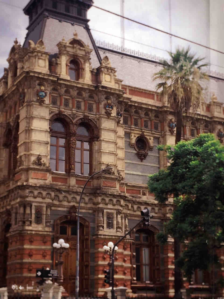 Facade’s building