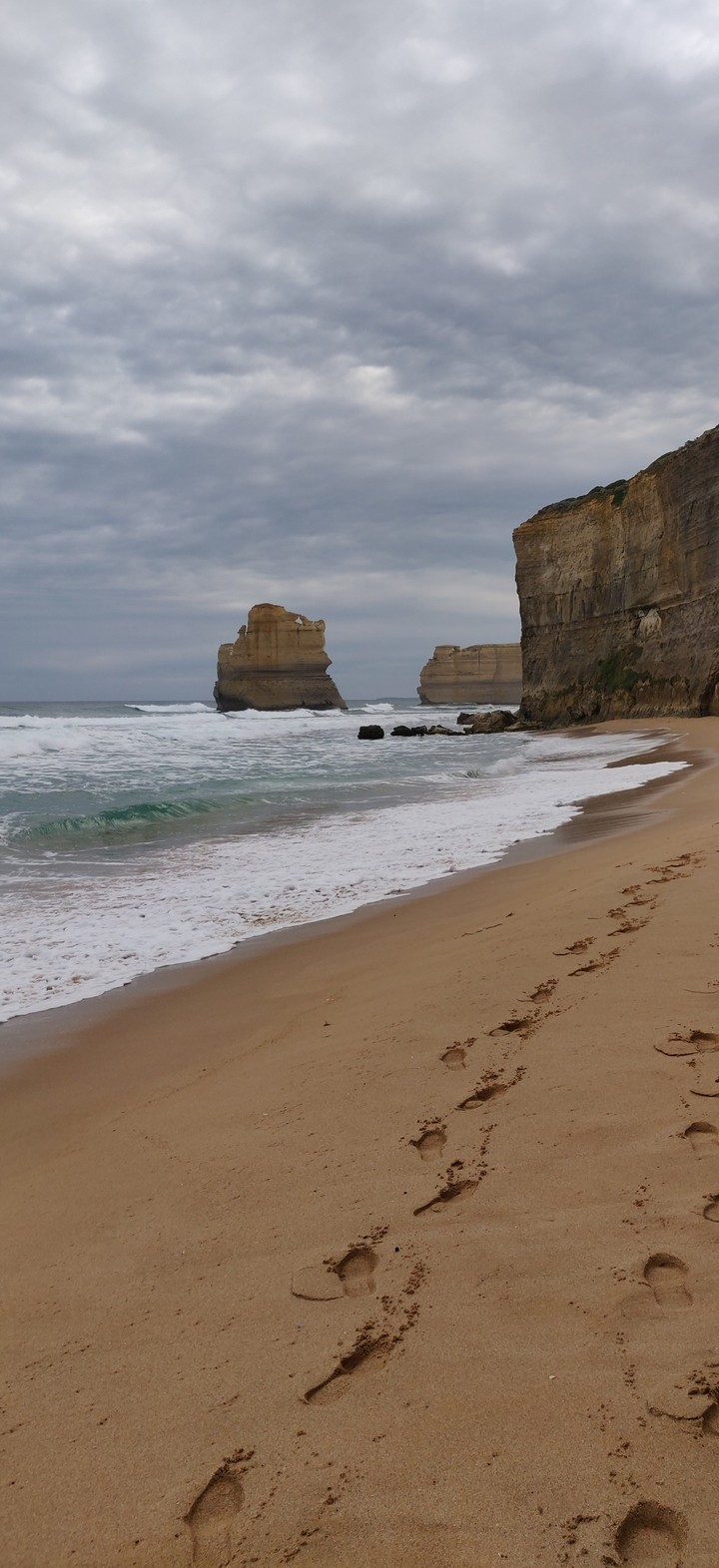 12 Apostles