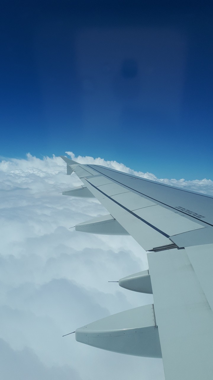Über den Wolken