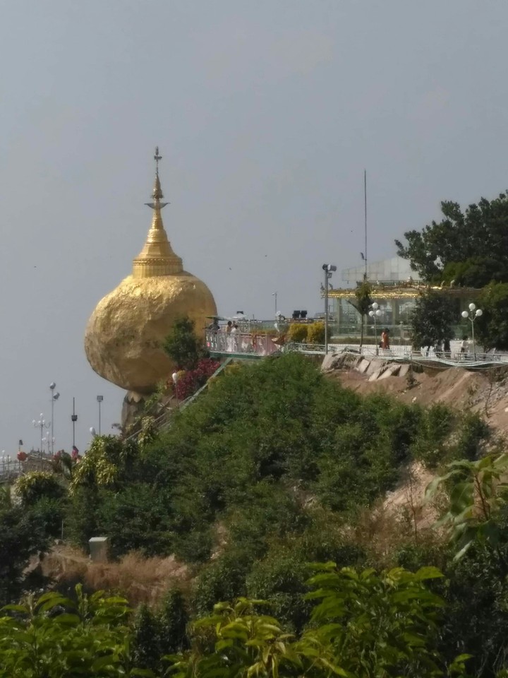 မ္ၚဵုရအဴ