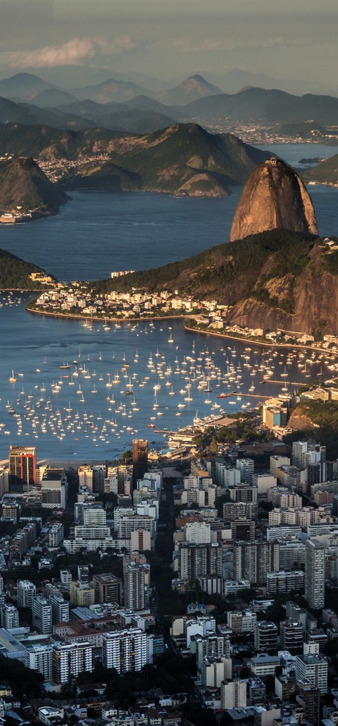 City and the mountain together
