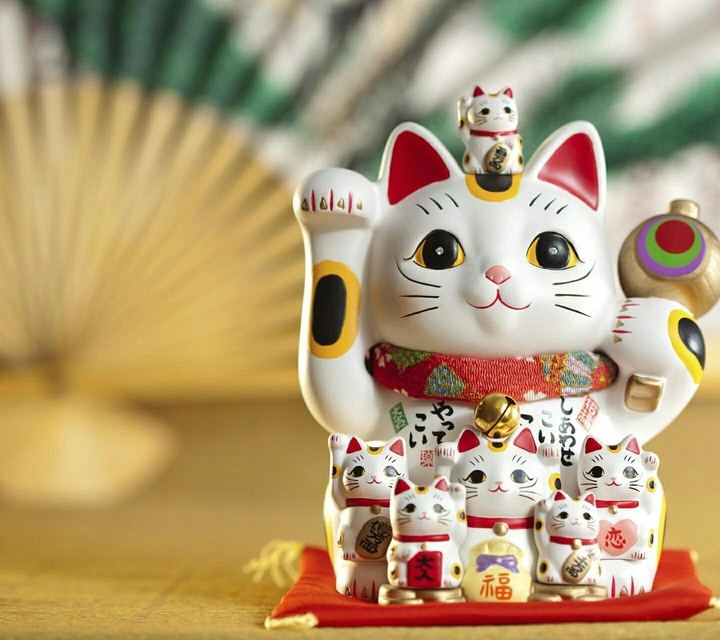 Lucky cats