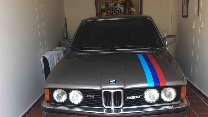 BMW 320 e21 /82