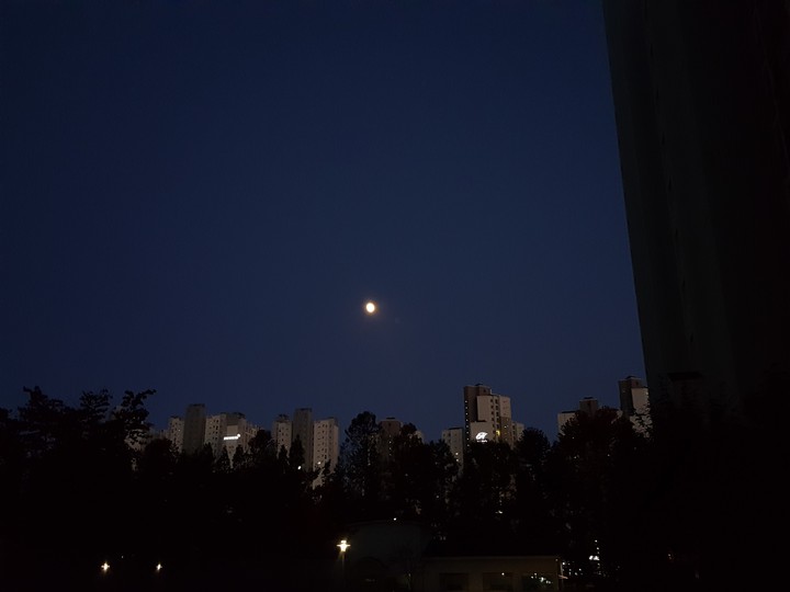 달