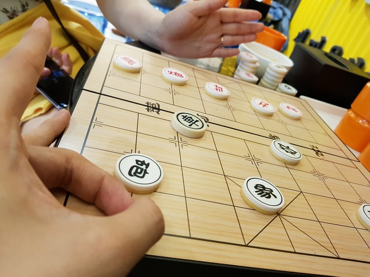 알까기