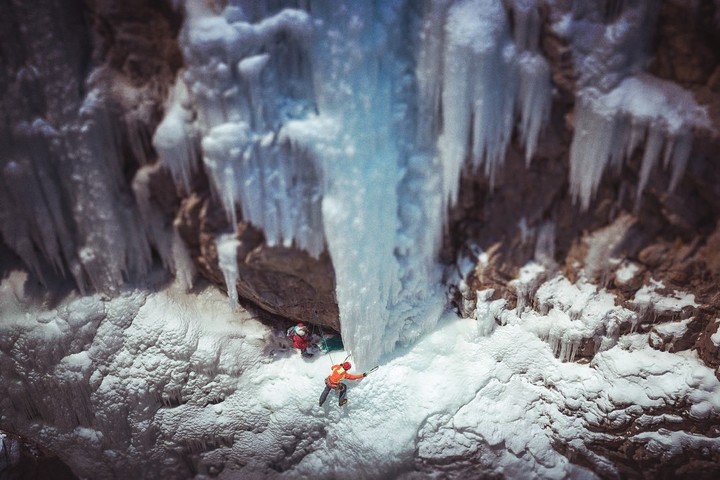 FROZEN WORLD