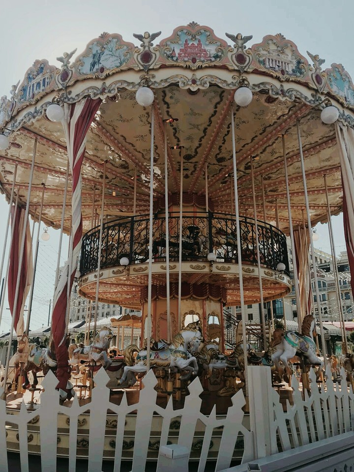 Just carousel & nothing else