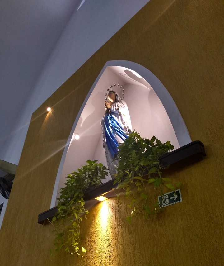 Mary is alive... "my heart"