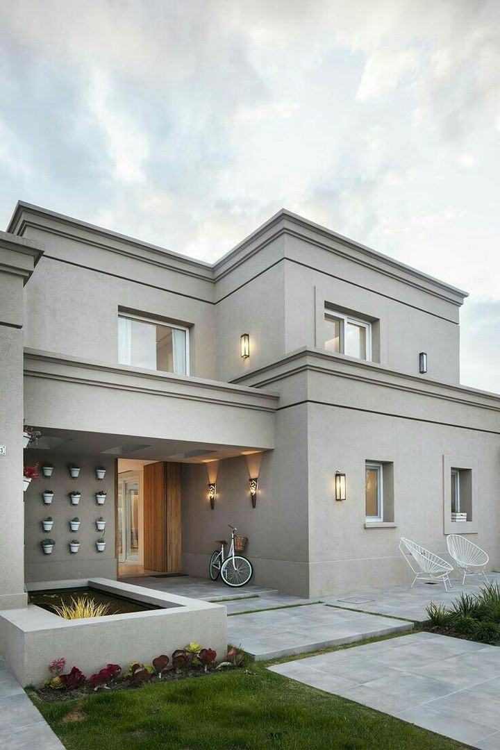 5623