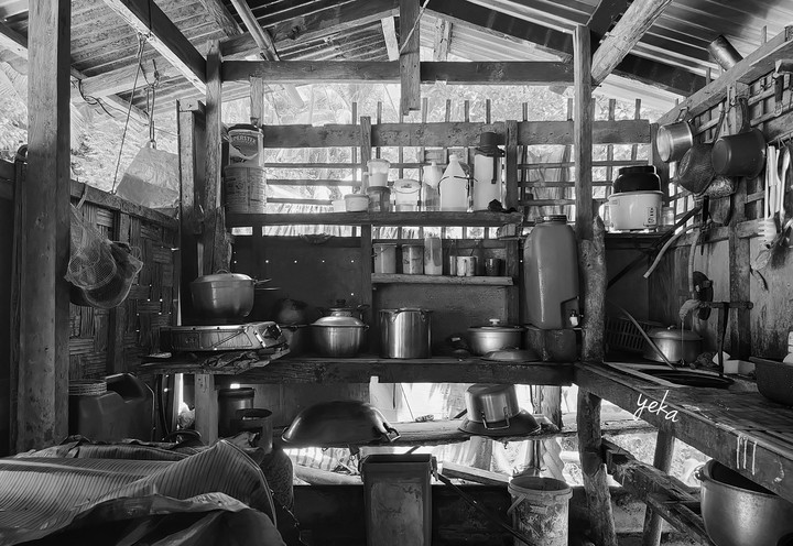 Dirty kitchen