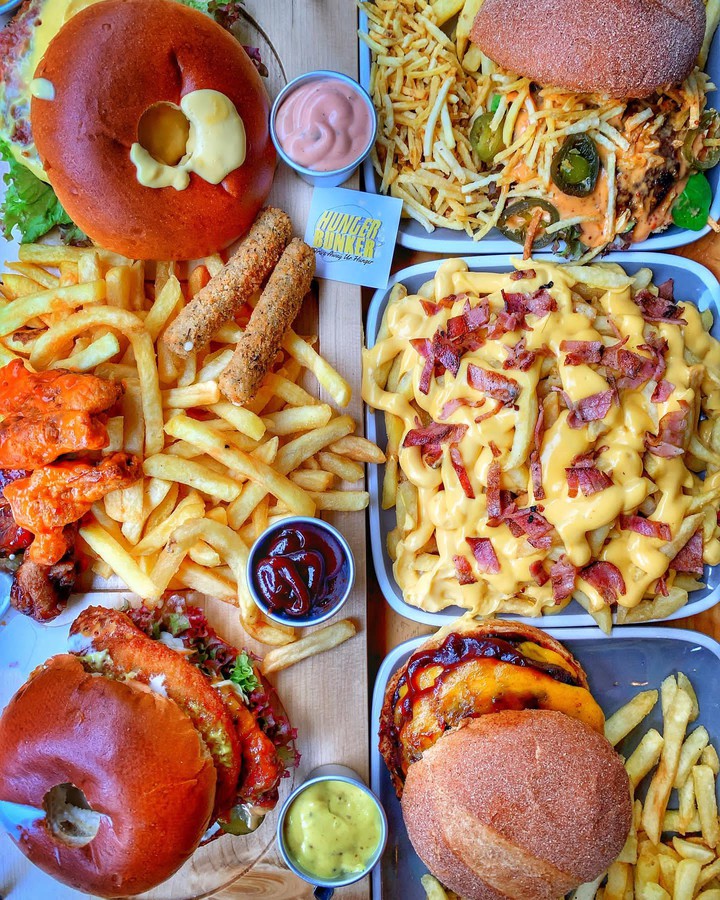 hamburger with meat