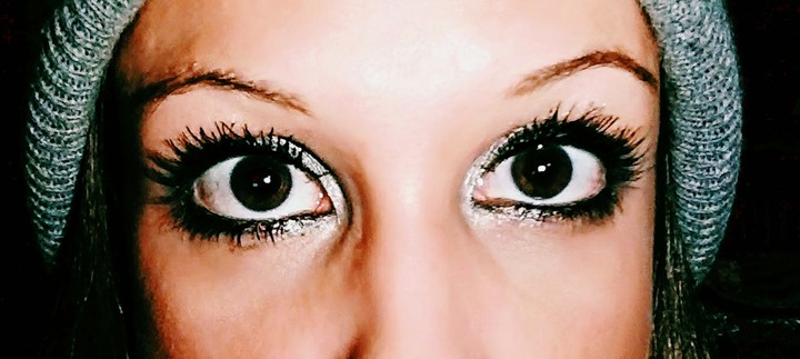 Smokey eyeshadow fun! REAL eyelashes, darnit!