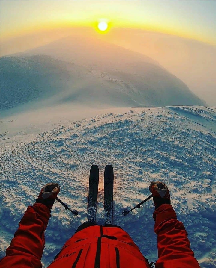 skiing
