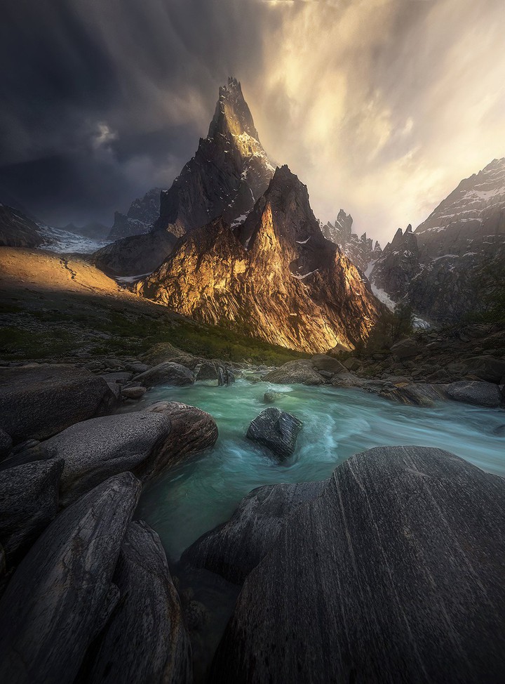 ?️
