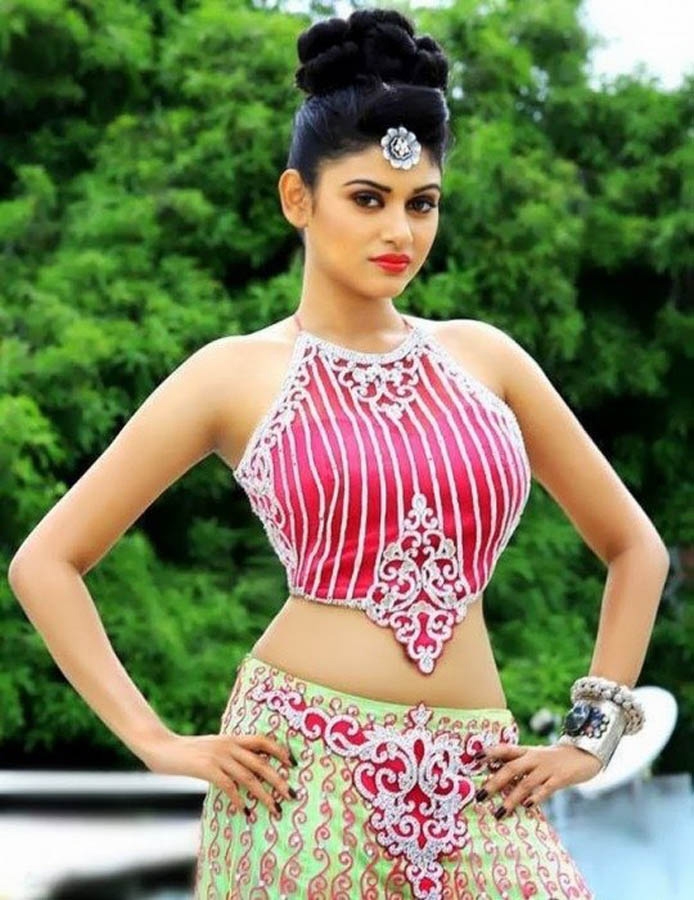 oviya