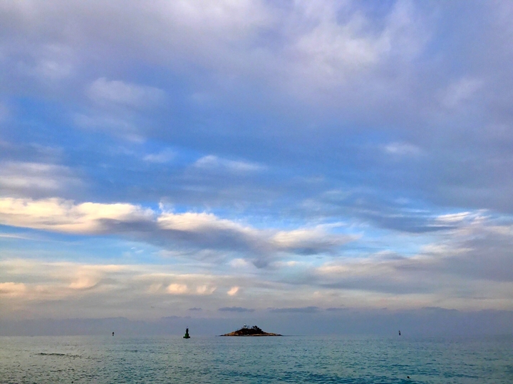 island on the sea of sokcho