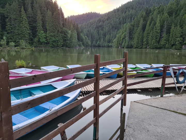 Lacul Roșu