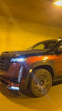 CADILLAC ESCALADE