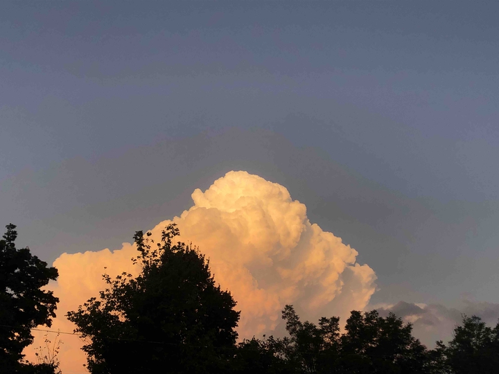 fluffy cloud