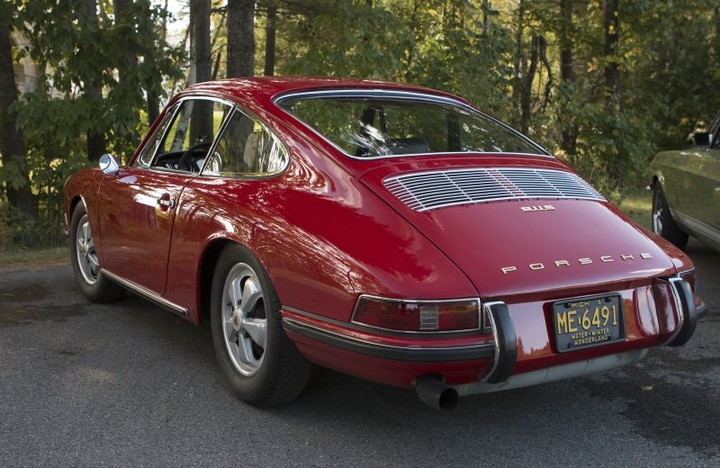 PORSCHE