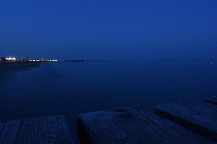 OCEAN WITH CITY