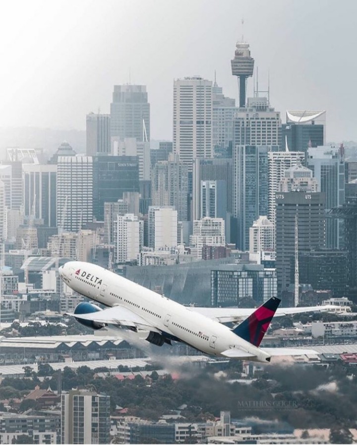 takeoff in Sydney